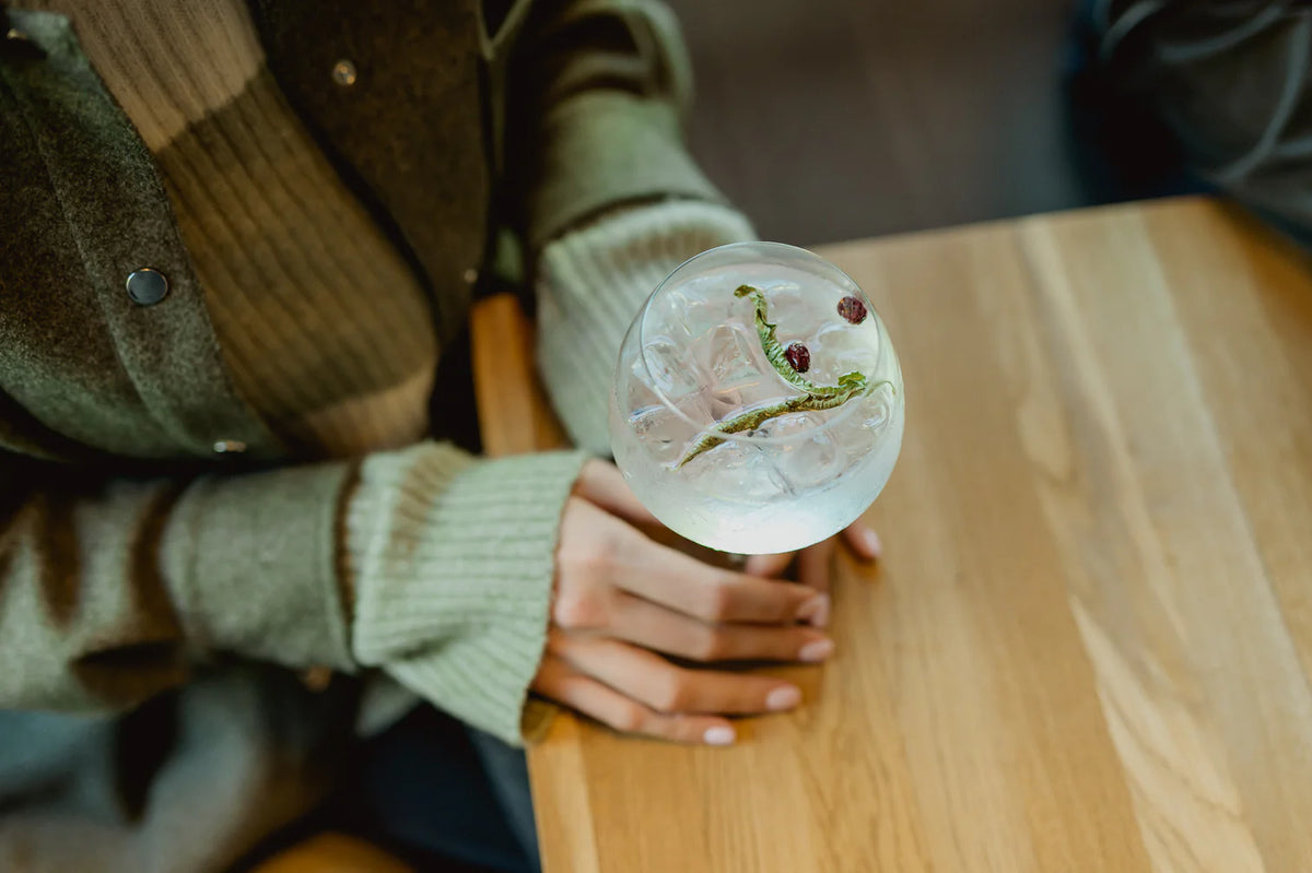 GIN & TONIC